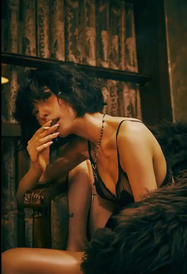 2021在线精品自偷自拍无码_雨燕在线直播体育直播_久久久久无码精品